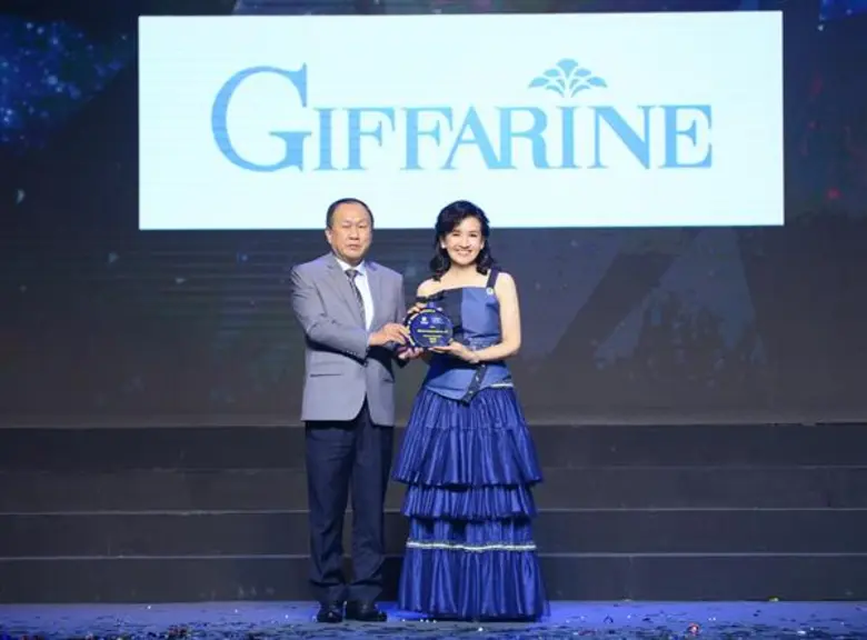 แพทย์หญิง นลินี ไพบูลย์ ประธานกรรมการ บริ...