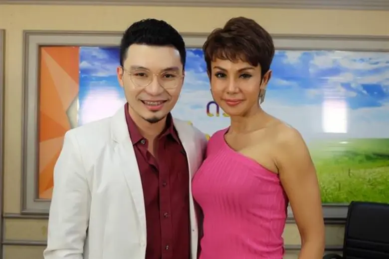 ซาร่า พัญษร คุณแม่เลี้ยงสุดทึ่ง!!! อาจารย์โจไลฟ์โค้ช ทักอีกสองปีได้สามีใหม่