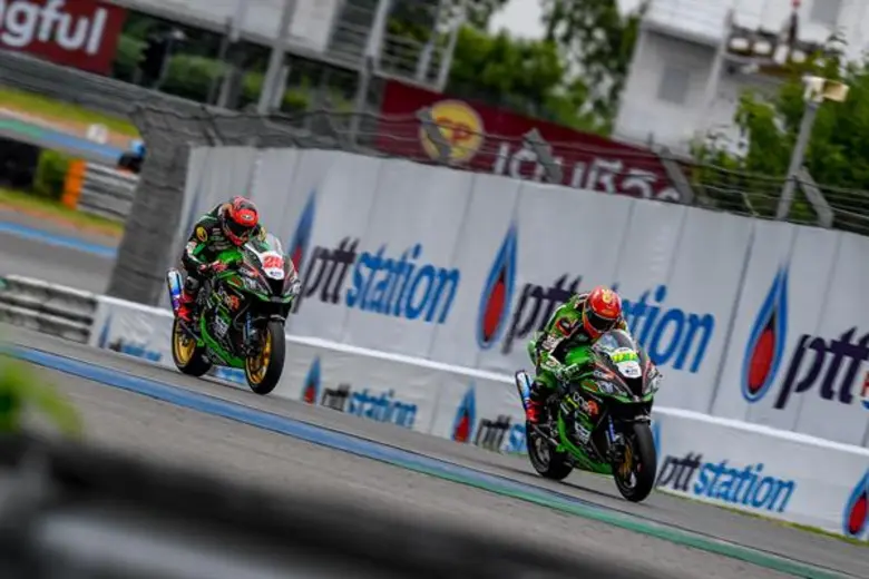 ศึกสองล้อชิงแชมป์ประเทศไทย "พีทีที บีอาร์...