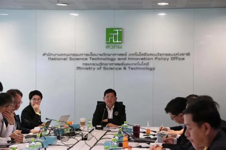 ดร.สุวิทย์ เมษินทรีย์ รัฐมนตรีว่าการกระทร...