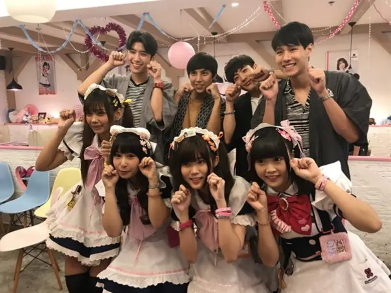 เอาใจคนรักปลาดิบสุดๆ สำหรับ 4 หนุ่มเพื่อน...