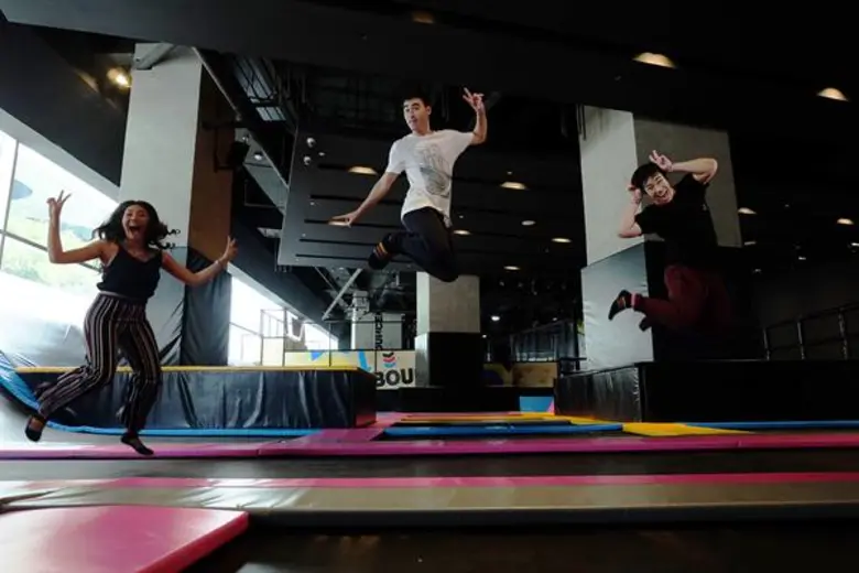 ท้า Gen Y บุกตะลุยภาคกลาง “วันธรรมดา”  กับ สมุดโคจร On The Way