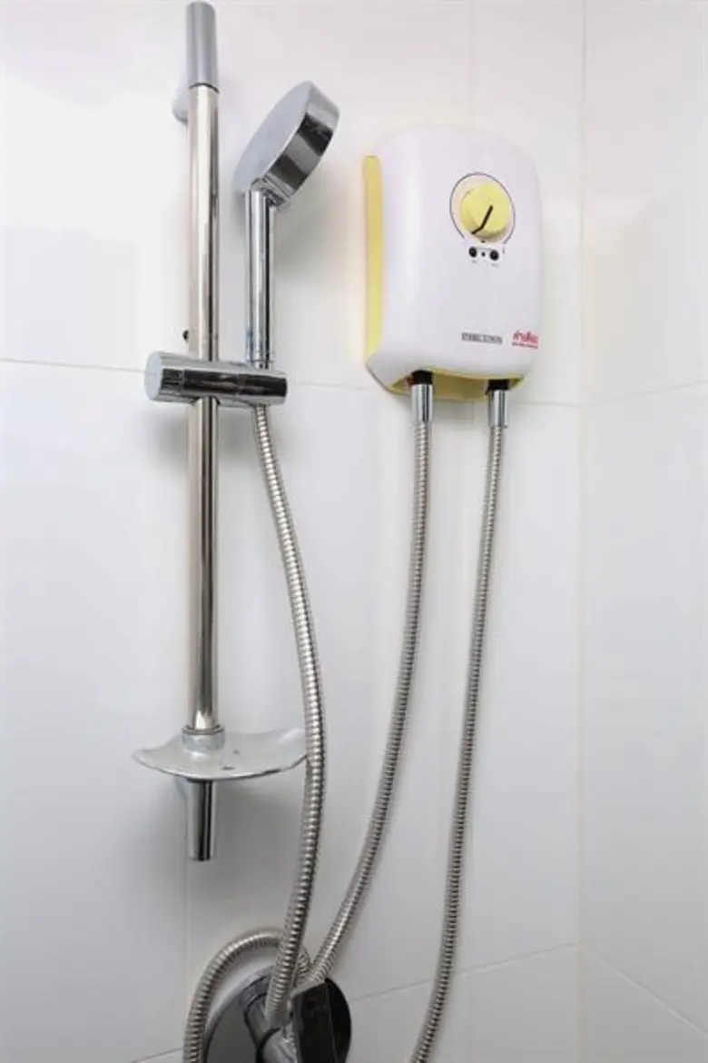 บรรยายใต้ภาพ: คุณพัลลภ เชี่ยวชาญวิทยเวช (...