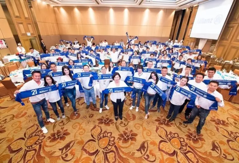 คุณศิรินทิพย์ โชติธรรมาภรณ์ กรรมการผู้จัด...