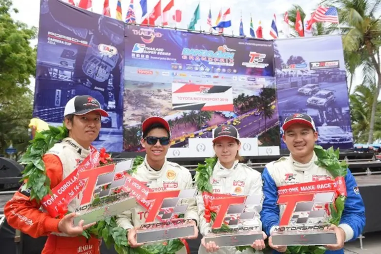 “ธัญชนก-กฤษฎิ์-ทะสึชิโทริ-ชินวุฒิ” โชว์ฟอร์มแรง ผงาดคว้าแชมป์โตโยต้า มอเตอร์สปอร์ต สนามบางแสน สตรีท เซอร์กิต จ.ชลบุรี