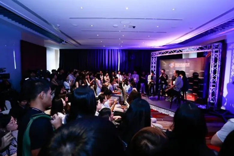 คำว่า "ปัญญาประดิษฐ์" หรือ Artificial Int...