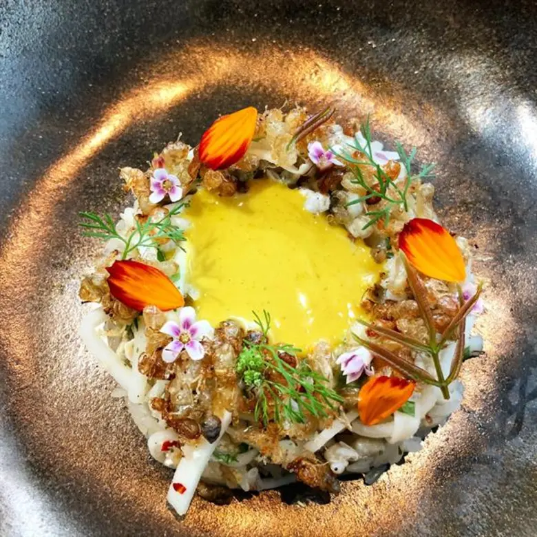 ซานเปลเลกรีโน และอัคควา ปันนาภูมิใจเสนออาหารมื้อพิเศษ โดยเชฟต้น แห่งห้องอาหาร Le Du วันที่ 3 และ 4 สิงหาคม 2561 ณ ห้องอาหาร KOH, โฟร์ซีซั่นส์ รีสอร์ท เกาะสมุย