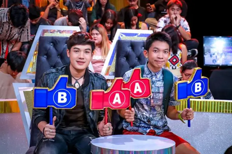 ทีวีไกด์:  “ลำเพลิน - เต๊ะ ตระกูลตอ” เจ้าของเพลง “ห่อหมกฮวกไปฝากป้า” สุดปลื้มปริ่ม!ฝันเป็นจริงเมื่อ “กิ๊กดู๋ สงครามเพลงเงาเสียง” คว้าเป็นศิลปินต้นฉบับ