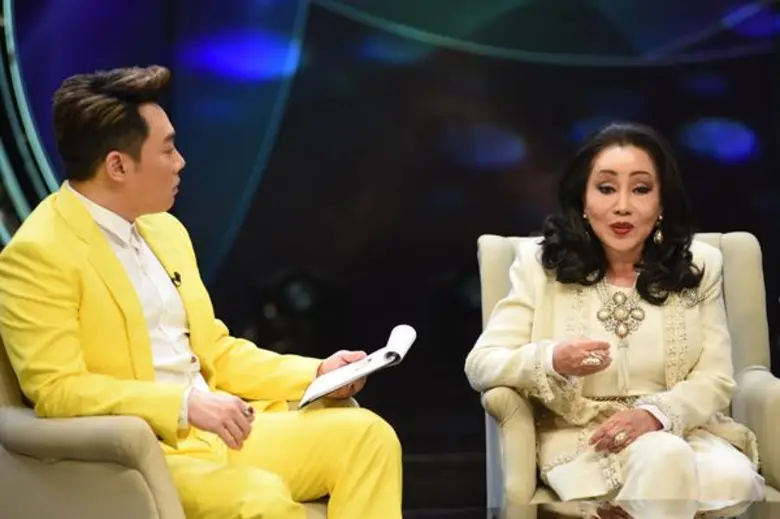 รายการ "มูไนท์ (MooNight)" วันอังคารที่ 2...