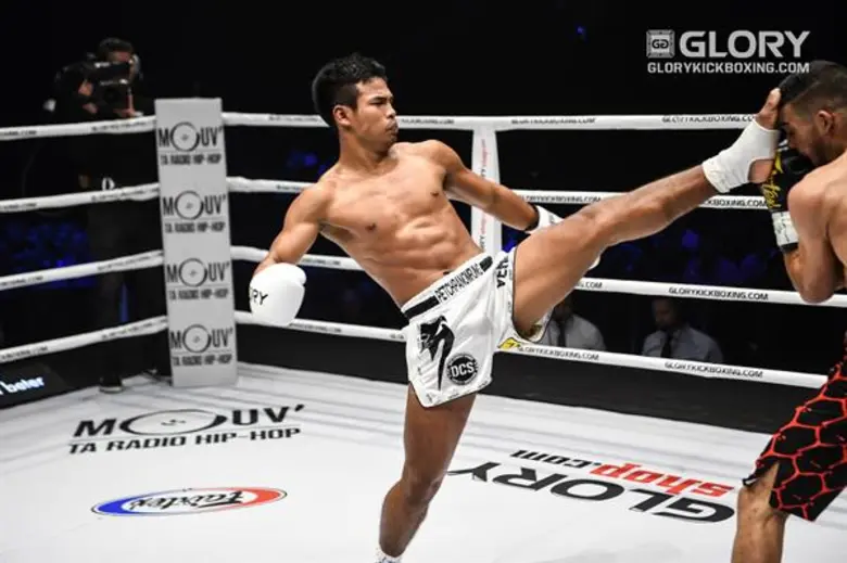 เพชรพนมรุ้ง ตัวแทนจากไทย ลั่นคว้าแชมป์ “กลอรี่ 55” ในมหานครนิวยอร์ค เพื่อมอบให้แก่ผู้เกี่ยวข้องทุกฝ่ายที่ช่วยเหลือ 13 แข้งหมูป่าอะคาเดมี่ และนาวาตรี สมาน กุนัน ที่เสียชีวิตในระหว่างปฏิบัติการ