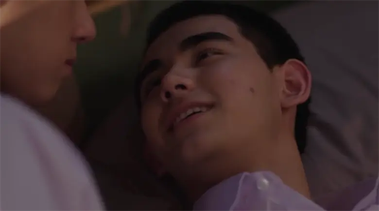 ยิ่งใกล้ชิดกันมากขึ้นเท่าไร ทั้ง "หมอก" (...