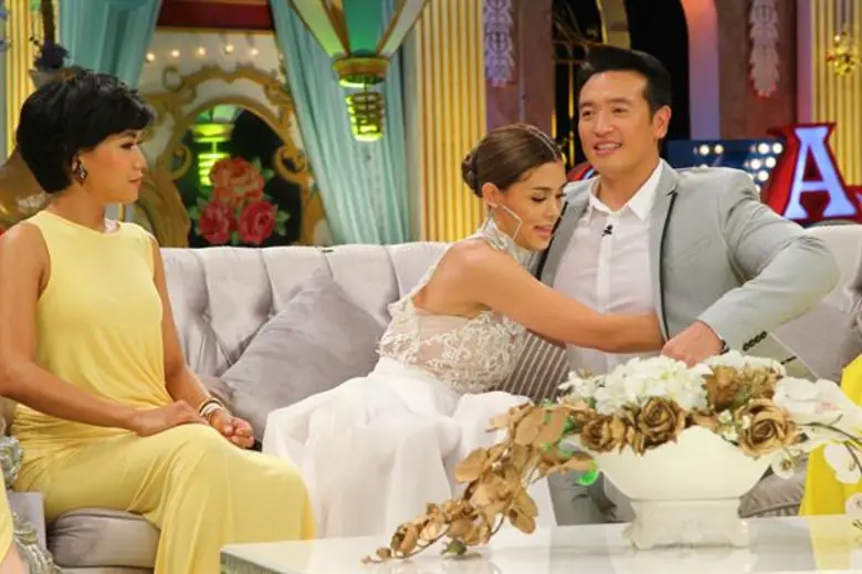 ทีวีไกด์: รายการ “3 แซบ” เจาะลึก!! คู่รักสุดหวาน“ชาย - วิกกี้” กับ 'ความต่างที่ลงตัว’