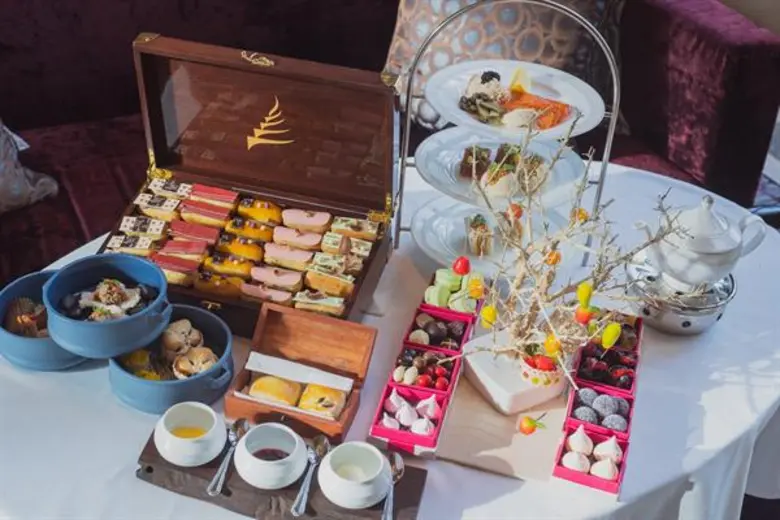 โรงแรมสยามเคมปินสกี้ กรุงเทพฯ ขอแนะนำชุดน...