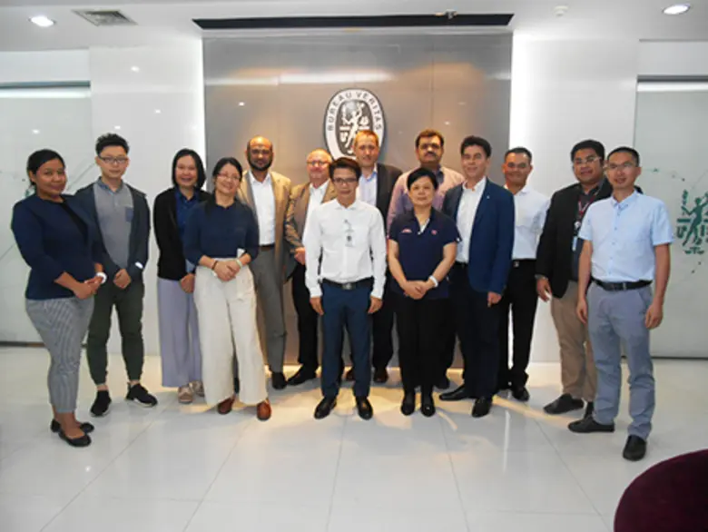 คุณ มาร์ค ฟราซเซอร์ ผู้จัดการฝ่ายนวัตกรรม...