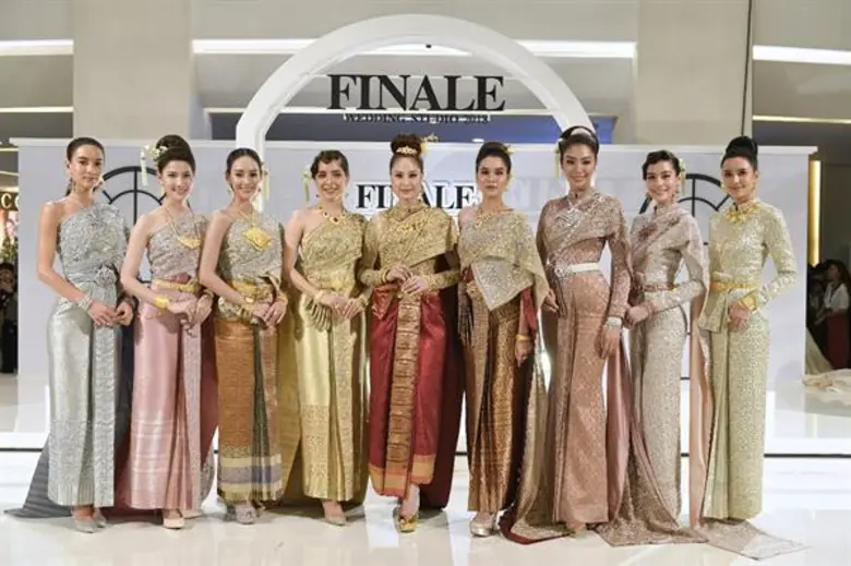 ฟินาเล่ เวดดิ้ง สตูดิโอเปิดคอลเลคชั่น ทัพซุปตาร์โชว์แฟชั่น The genesis of an immortal love ปฐมบทแห่งรักนิรันดร์ 2018