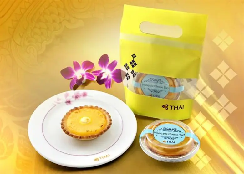 การบินไทยเสิร์ฟขนมหวานเมนูพิเศษเฉลิมฉลองเนื่องในวันเฉลิมพระชนมพรรษาของสมเด็จพระเจ้าอยู่หัว