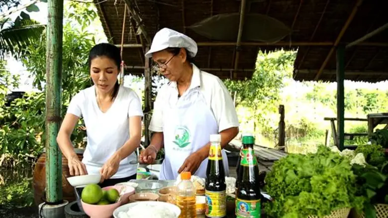 ทีวีไกด์: รายการ “ตลาดสดพระราม ๔” ฟินเวอร์ “อาตุ๊ยตุ่ย” ทำครัวกลางสวนผัก ใน “ตลาดสดพระราม ๔”