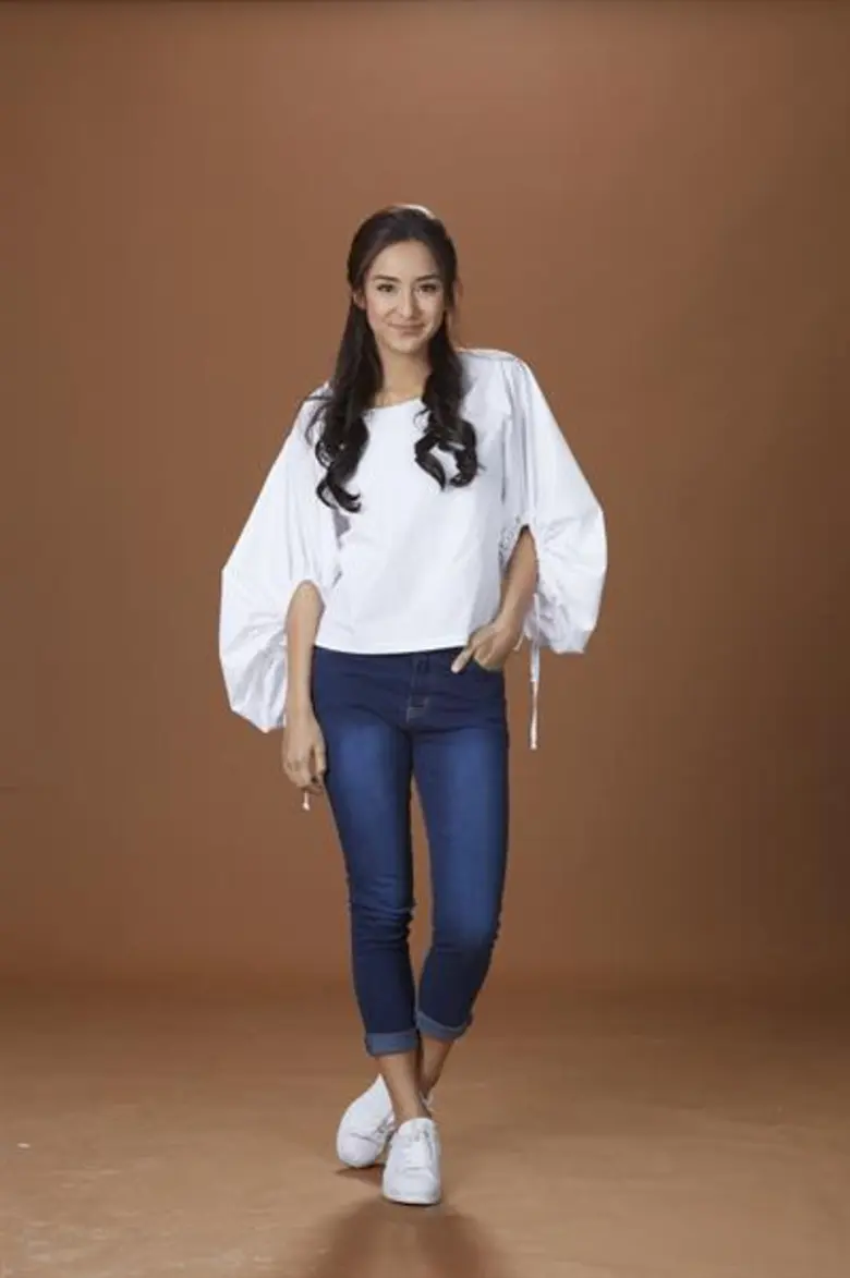 ชิปปี้ ศิรินทร์ สาวน้อยหน้าสวยตาคมที่ตอนน...