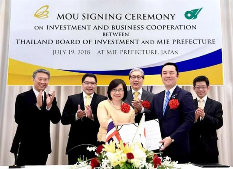 นายสมคิด จาตุศรีพิทักษ์ รองนายกรัฐมนตรี เ...