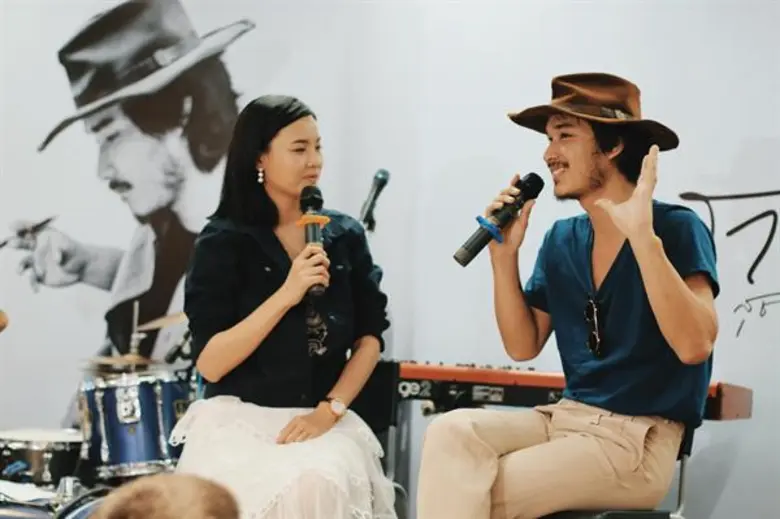 จบลงไปอย่างสวยงาม สำหรับงานเปิดอัลบั้มชุด...