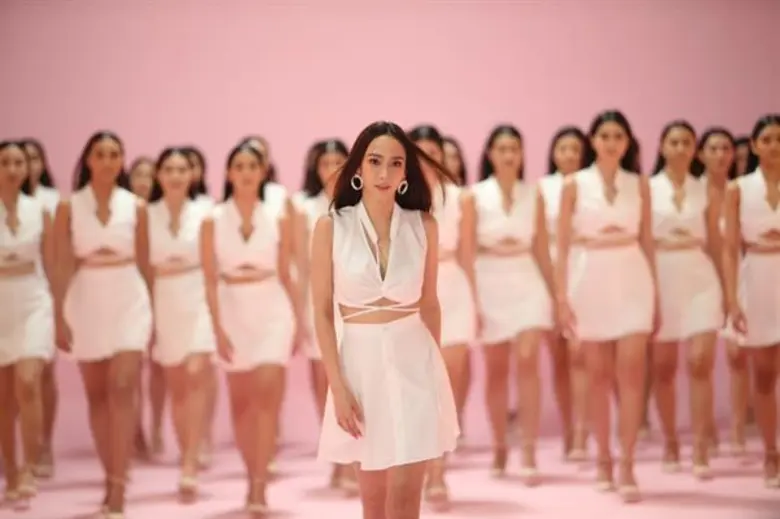 สตรองได้อีก “อั้ม” ไม่เคยอ่อนข้อให้ตัวเอง