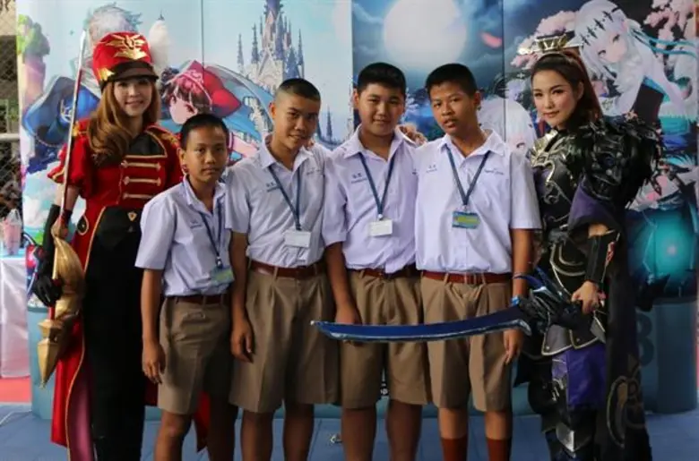 Netmarble จับมือ BEC-Tero Music ยกทัพบุก 10 โรงเรียน เดินสายมอบความสนุกทั่วพื้นที่ในงาน Music Mania School Tour Concert 2018