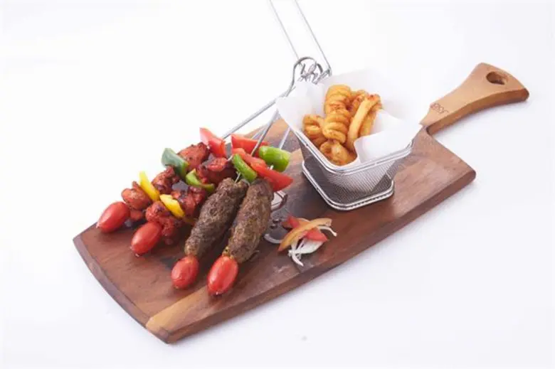 โรงแรม อัล มีรอซ จัด “ออล ยู แคน อีท บุฟเฟ่ต์”