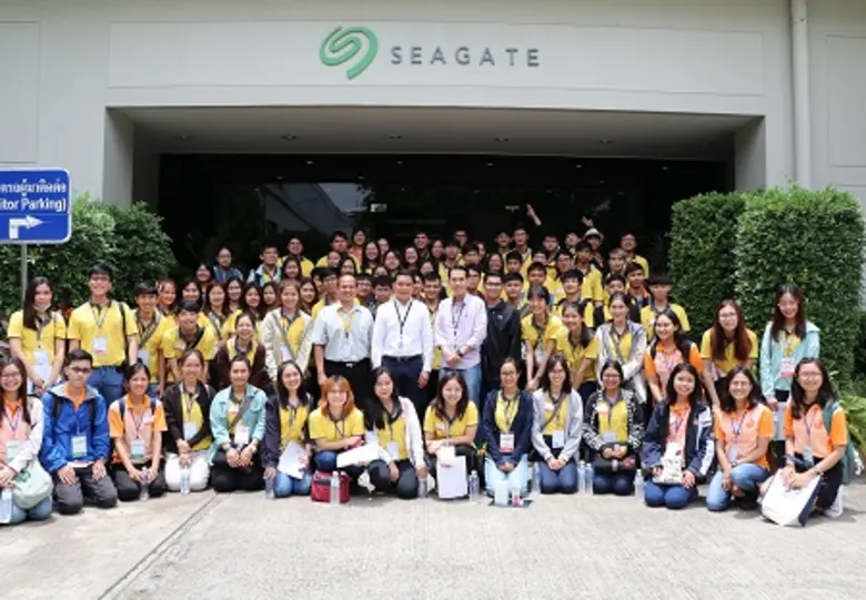 นายเจษฎา รัศมิภูติ ผู้อำนวยการอาวุโสฝ่ายว...