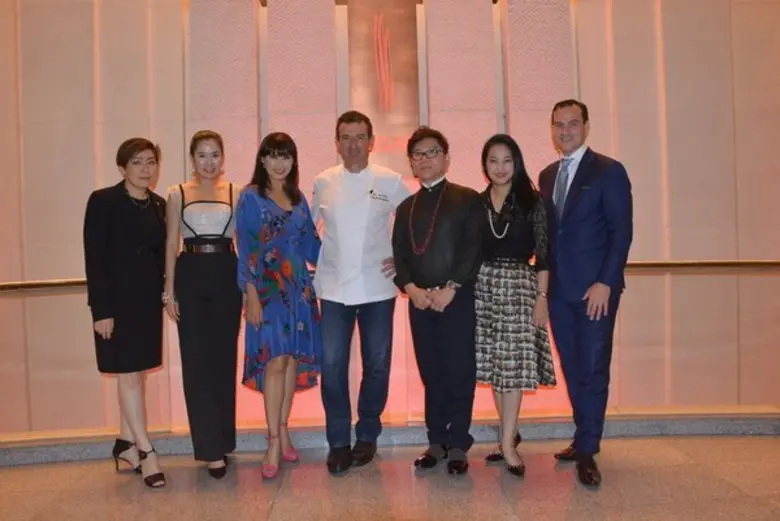 มร. เกรกอรี่ เพรลิเย่ร์ ผู้อำนวยการฝ่ายขา...