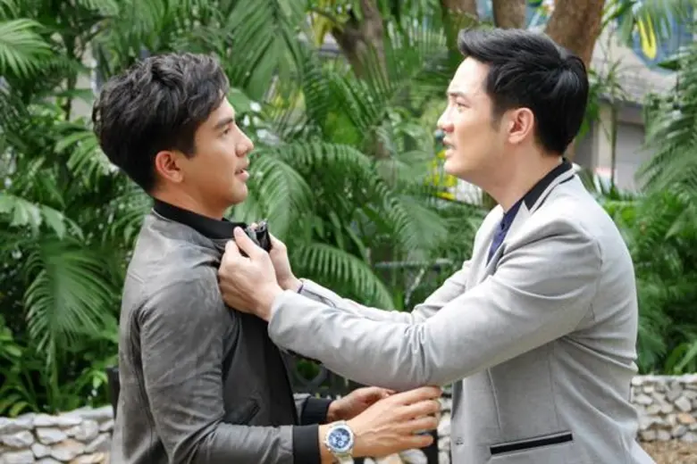 ทีวีไกด์: เรื่องย่อละคร "ข้ามสีทันดร" ตอนที่ 11 วันพฤหัสบดีที่ 26 กรกฎาคม 2561 เวลา 20:15 น. ทางไทยทีวีสีช่อง3