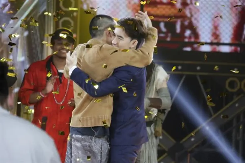 เดินทางมาถึงรอบ FINAL RHYME หรือเรียกว่าร...