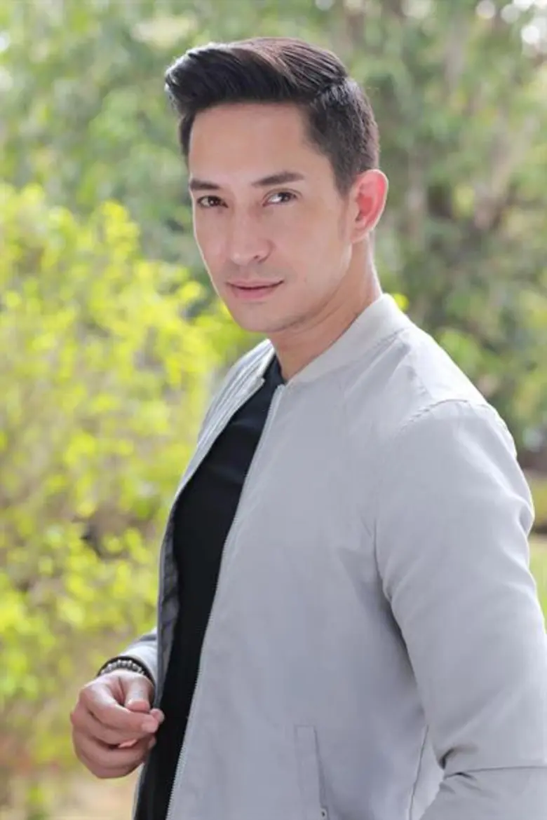 ปิดจ๊อบ!! ซีรี่ส์ “My Hero วีรบุรุษสุดที่รัก” ตอน “ใต้ปีกปักษา” “หลุยส์-สก็อต” ปะทะฝีมือ “แยม-มทิรา” ครั้งแรก สุดปลื้ม อาชีพนักบิน