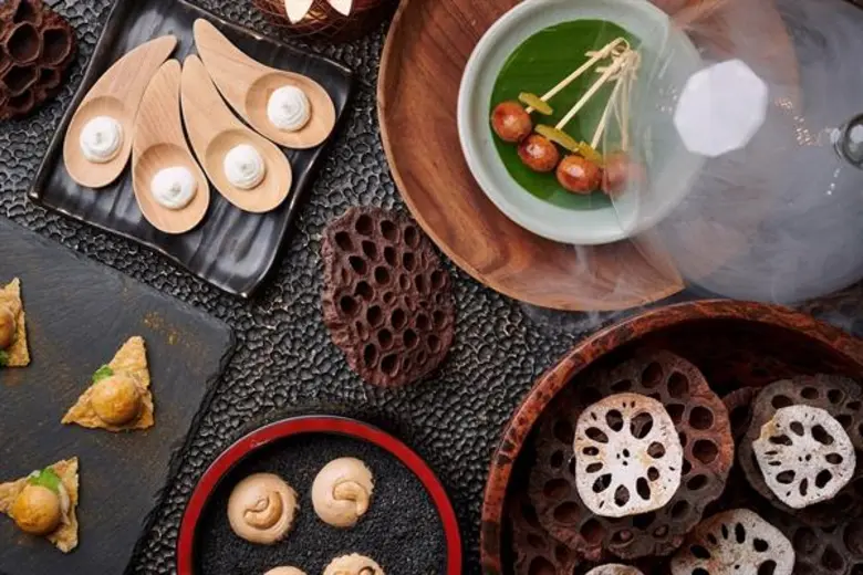 เฉลิมฉลองเทศกาลวันแม่ พร้อมรับของกำนัลสุดพิเศษ ณ โรงแรมสยามเคมปินสกี้ กรุงเทพฯ  วันอาทิตย์ที่ 12 สิงหาคม พ.ศ. 2561