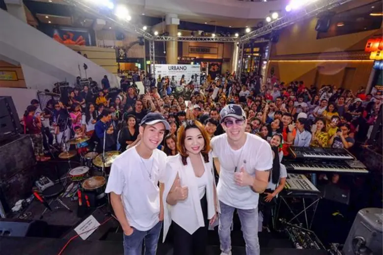 ศูนย์การค้าเกตเวย์ เอกมัย เอาใจสายแฟชั่นจ...