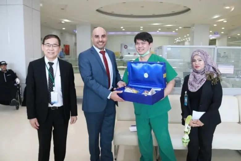 ศูนย์รักษาแผลเบาหวาน โรงพยาบาลเวิลด์เมดิคอล ให้การต้อนรับ คณะผู้ช่วยทูตฝ่ายทหารต่างประเทศจากคูเวต