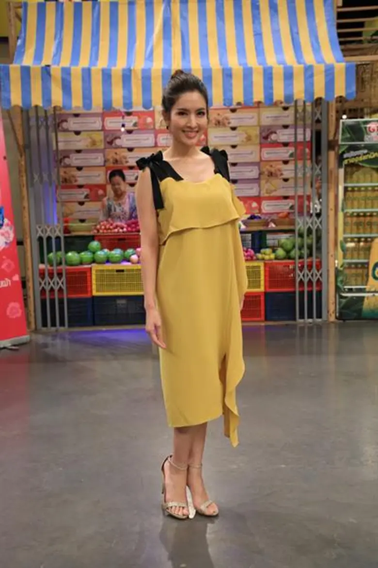 ทีวีไกด์: รายการ “ตลาดสดพระราม ๔” สวยครบเครื่อง “แอฟ-ทักษอร” โชว์เสน่ห์ปลายจวัก ใน “ตลาดสดพระราม ๔”