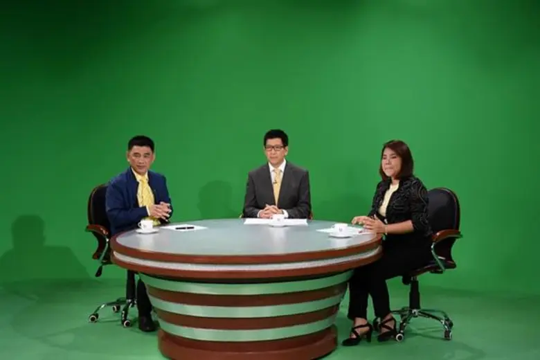 นายเอกนิติ นิติทัณฑ์ประภาศ อธิบดีกรมสรรพากร ให้สัมภ...