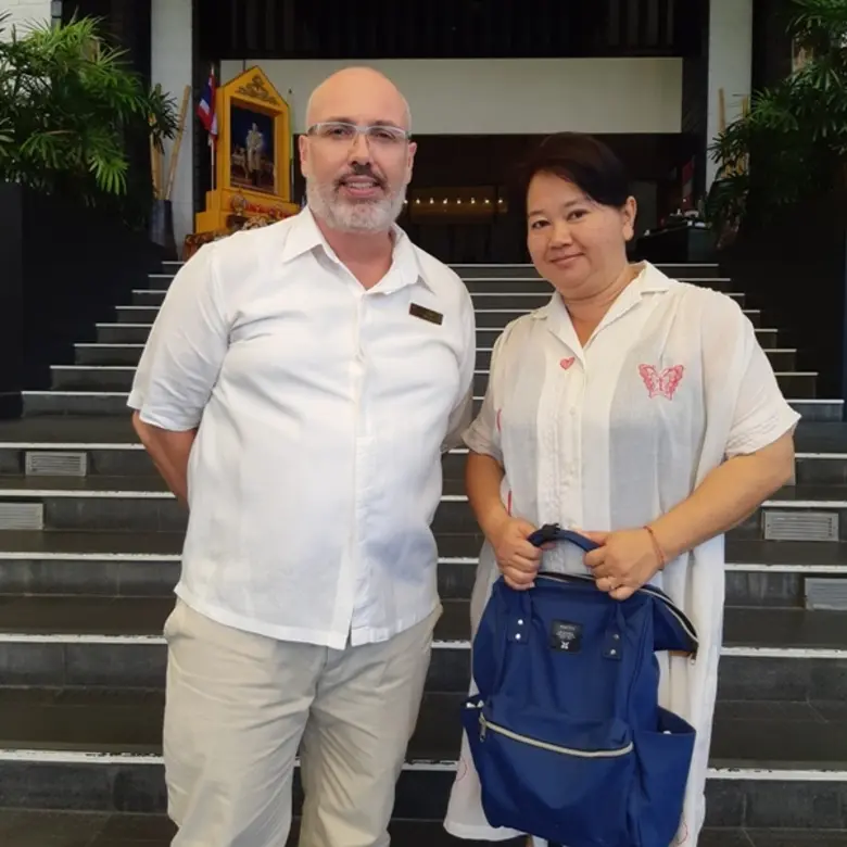 คุณทิมโมตี ราวิลสัน ผู้จัดการโรงแรมเซ็นทา...