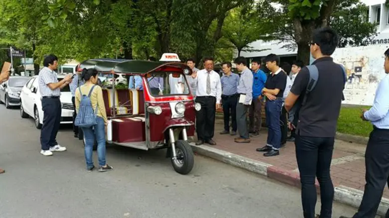 วิศวลาดกระบัง จับมือ Infineon จัดสัมมนาสตาร์ทอัพ เรื่อง“การออกแบบและพัฒนา LSVE ยานยนต์ไฟฟ้าความเร็วต่ำ”