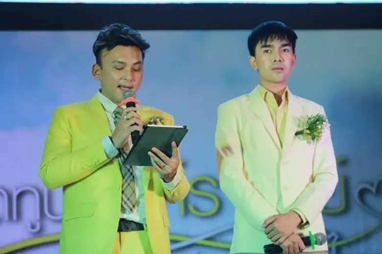 “ชัช-เก็ต” จัดงาน “เทิดทูนองค์ราชันย์ฯ” “คิมม่อน-ค็อปเตอร์ฯ” นำทีมคนดังร่วมงานคับคั่ง