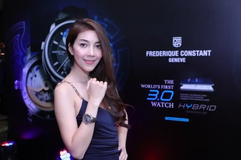 ศรีทองพาณิชย์ เปิดตัวสุดยอดนาฬิการะบบไฮบริดเรือนแรกของโลก