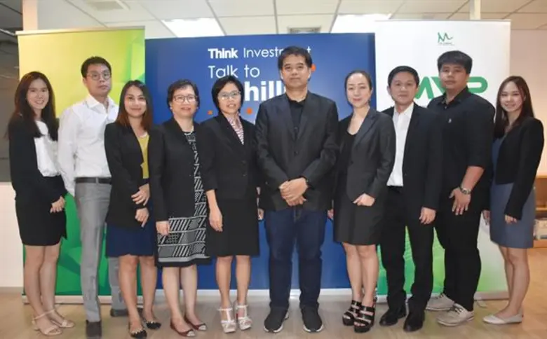 นายโอภาส เฉิดพันธุ์ (ที่ 5 จากขวา) ประธาน...