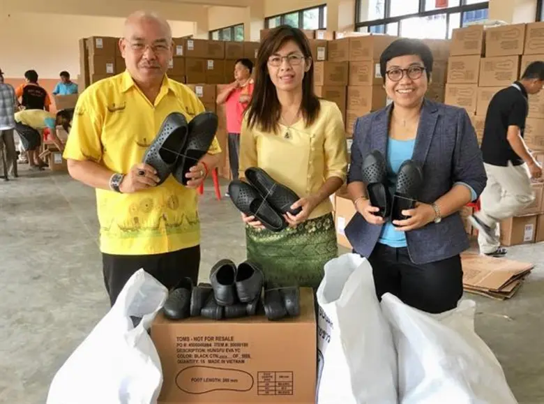 ทอมส์ ชูส์ ใส่ใจห่วงใยคุณภาพชีวิต สุขภาพนักเรียนไทย...