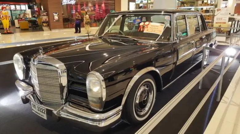 ลูกค้าสีสแตนดอกซ์ (Standox) ชนะการประกวดรถโบราณ ครั้งที่ 42