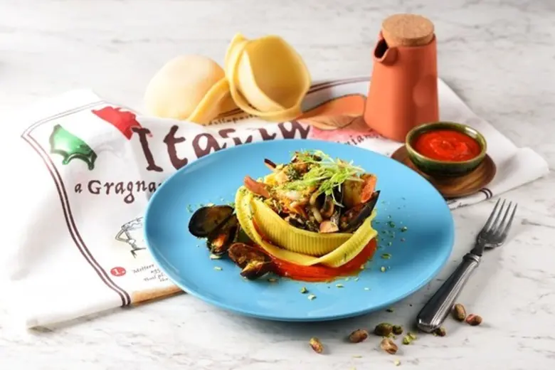 เชฟโรแบร์โต้ พานาริเอลโล นำเสนอ Caccavell...