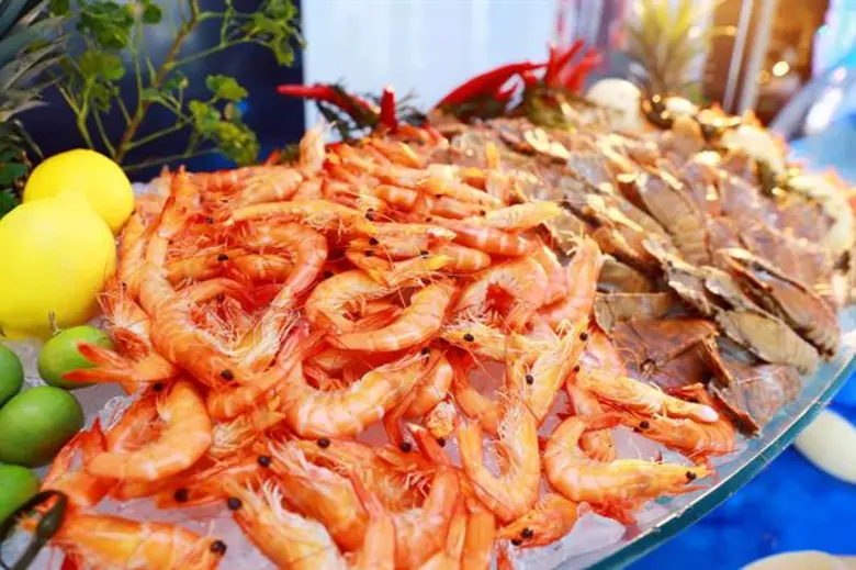 ควงแขนคุณแม่บอกรักด้วยความอร่อยมื้อพิเศษ ที่ ห้องอาหารจีนไดนาสตี้ และห้องอาหารเดอะเวิลด์ ชั้น24 โรงแรมเซ็นทาราแกรนด์ฯ เซ็นทรัลเวิลด์