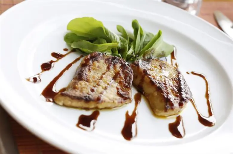 ร่วมฉลองวันแม่แห่งชาติกับคุณแม่และครอบครัวที่คุณรัก พร้อมอิ่มอร่อยไปกับซันเดย์บรั้นช์คุณภาพเลิศรส ณ เน็กซ์ทู คาเฟ่ โรงแรมแชงกรี-ลา กรุงเทพฯ