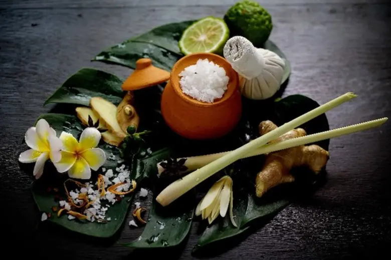 เทวารัณย์ สปา ขอมอบ "ตำรับความงามคืนความอ...