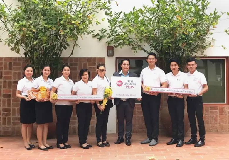 วันเข้าพรรษา (วันแรม 1 ค่ำ เดือน 8) ถือว่...