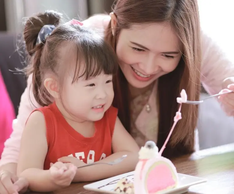 โรงแรมดับเบิ้ลทรี บาย ฮิลตัน สุขุมวิท กรุงเทพฯ เชิญชวนทุกท่านมาฉลองวันแม่ ที่ห้องอาหารดีไลท์